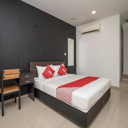 Oyo 1167 Rest And Go Hotel 巴生 外观 照片