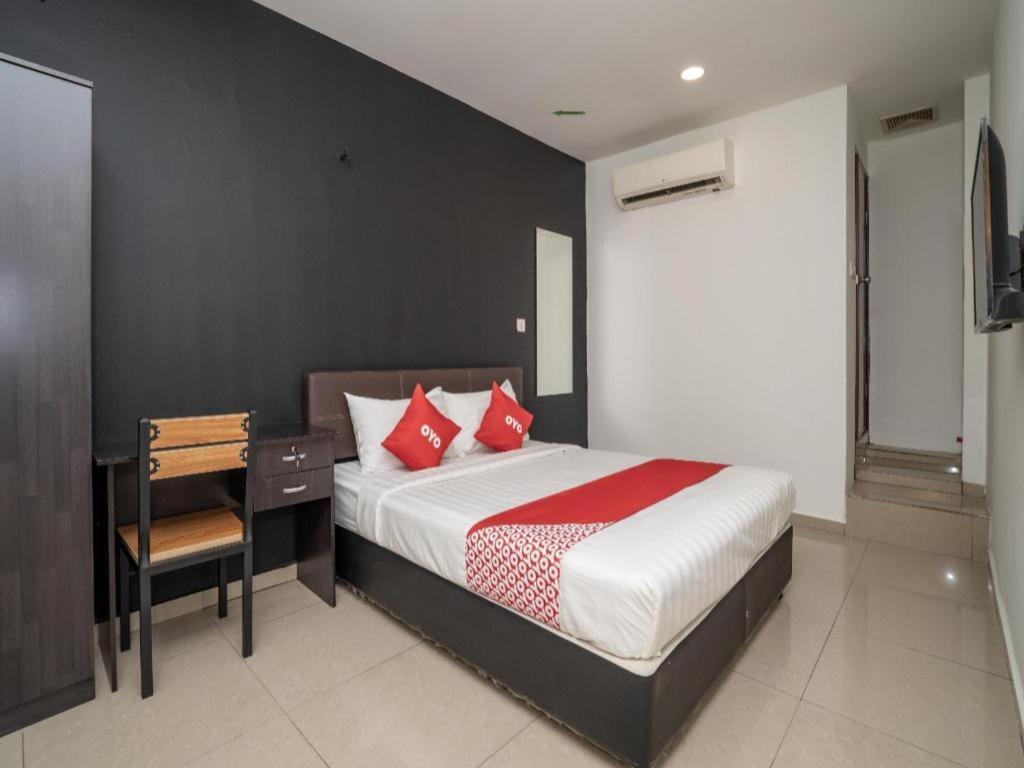 Oyo 1167 Rest And Go Hotel 巴生 外观 照片