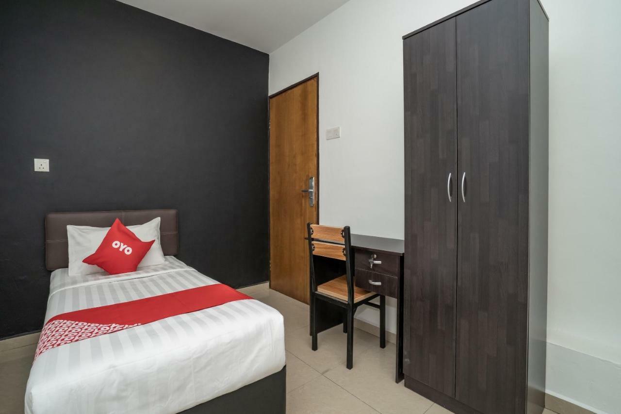 Oyo 1167 Rest And Go Hotel 巴生 外观 照片