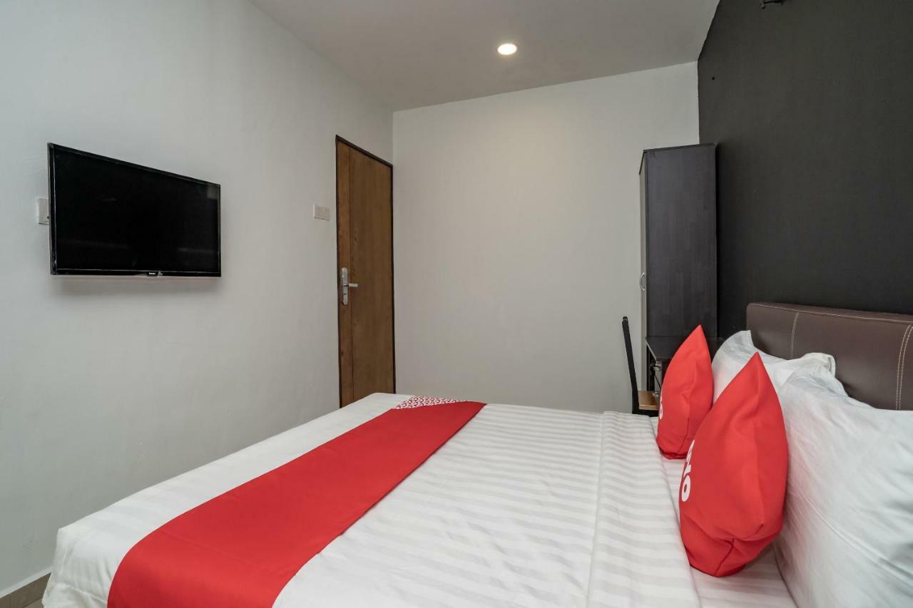 Oyo 1167 Rest And Go Hotel 巴生 外观 照片