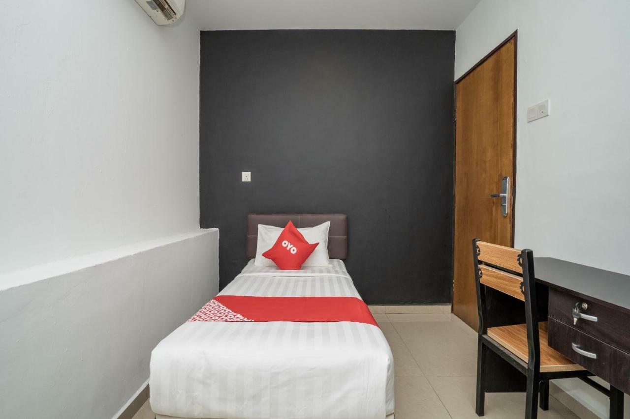 Oyo 1167 Rest And Go Hotel 巴生 外观 照片